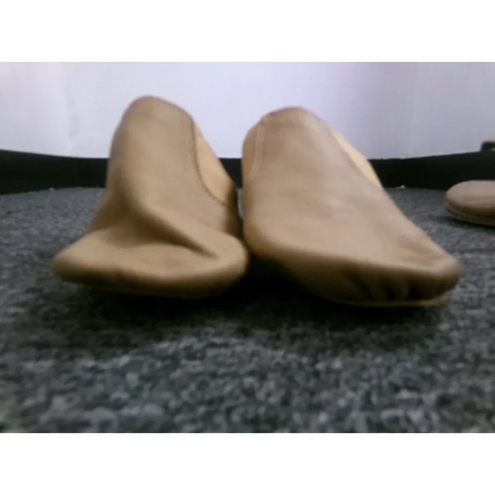 Pre-Owned Dance Jazz Shoes Dance Class Girls 6M AdultSlip On Leather Split Sole
